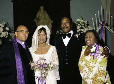 John Amos with his ex-wife, Lillian Lehman during their wedding. 